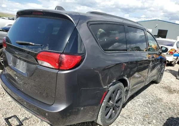 Chrysler Pacifica cena 59000 przebieg: 102000, rok produkcji 2020 z Międzyzdroje małe 67